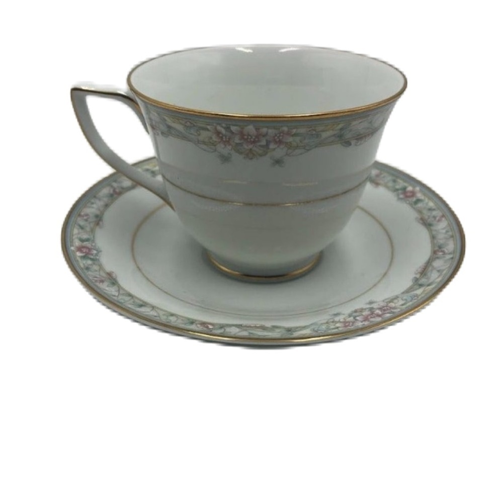 Vintage Mikasa Teacup and Saucer Set Fine China LAC27 Japan Mornay White